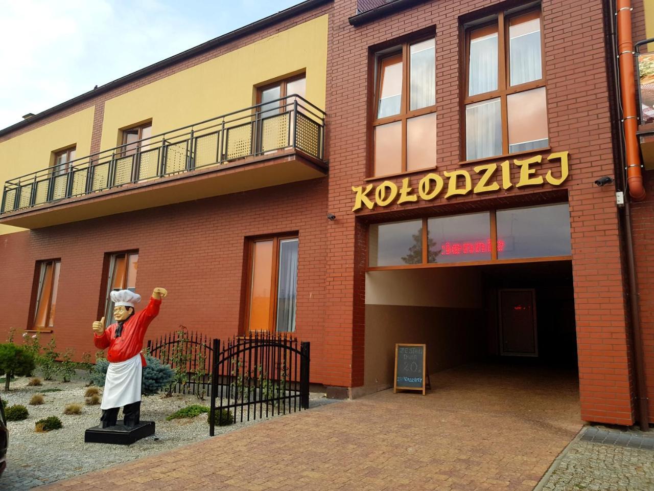 Zajazd U Piasta Kolodzieja Крушвица Экстерьер фото